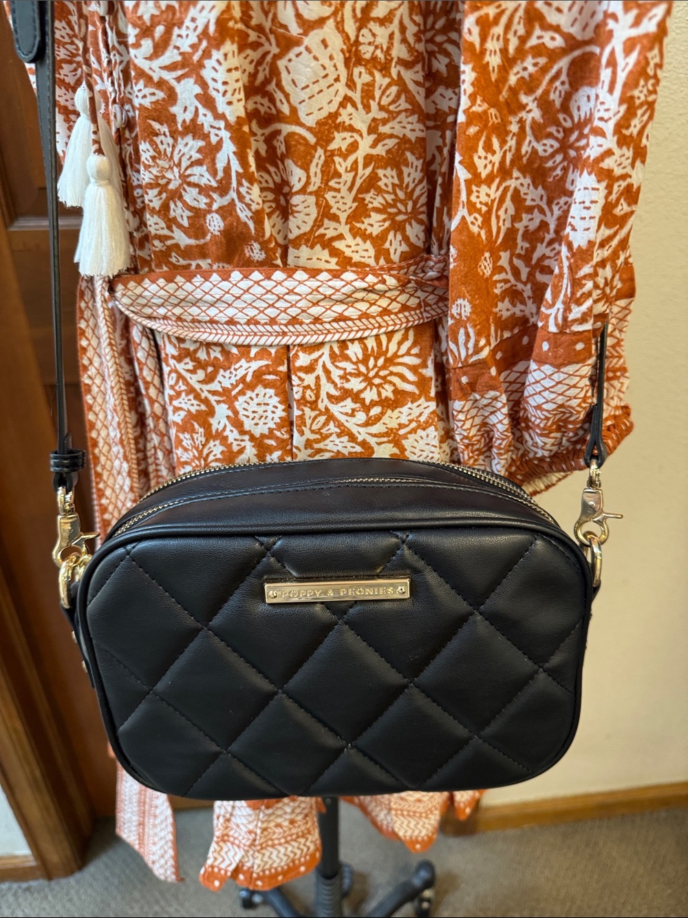 Poppy & Peonies Quilted Black Crossbody Bag - Picture 12 of 12
